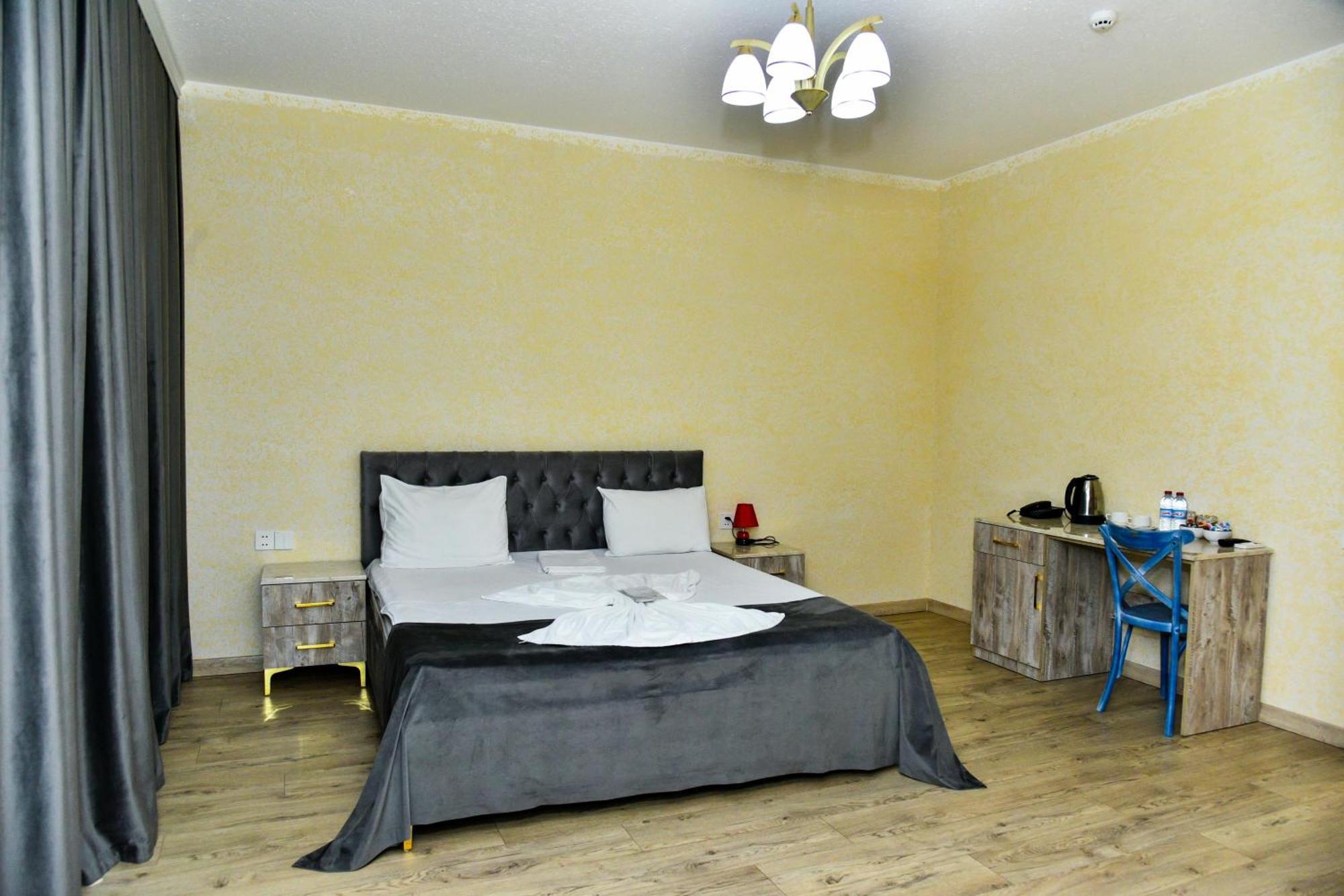 Avrasya Inn Hotel Bakoe Buitenkant foto
