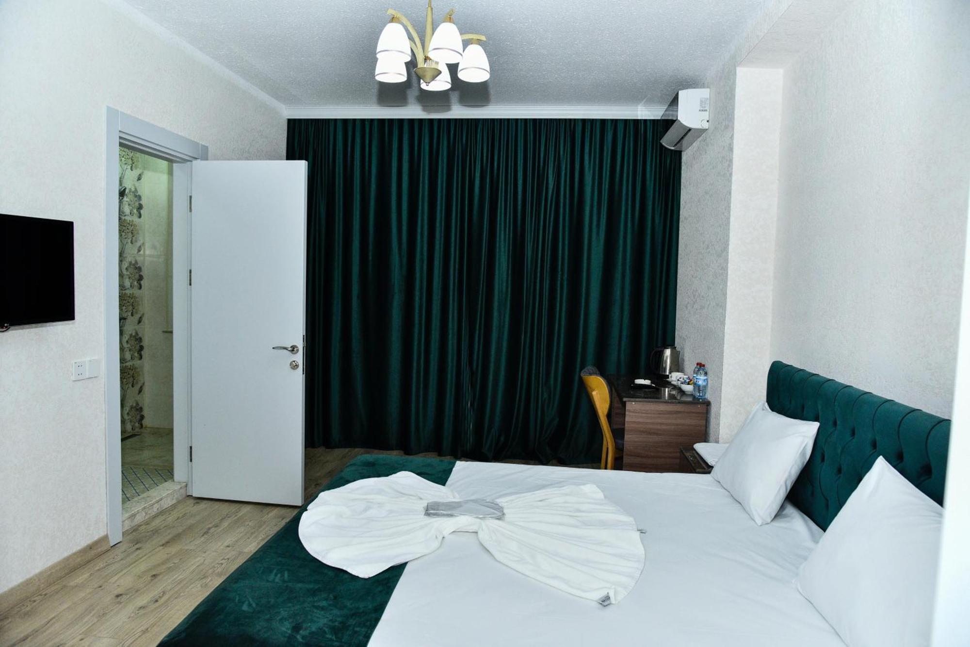 Avrasya Inn Hotel Bakoe Buitenkant foto