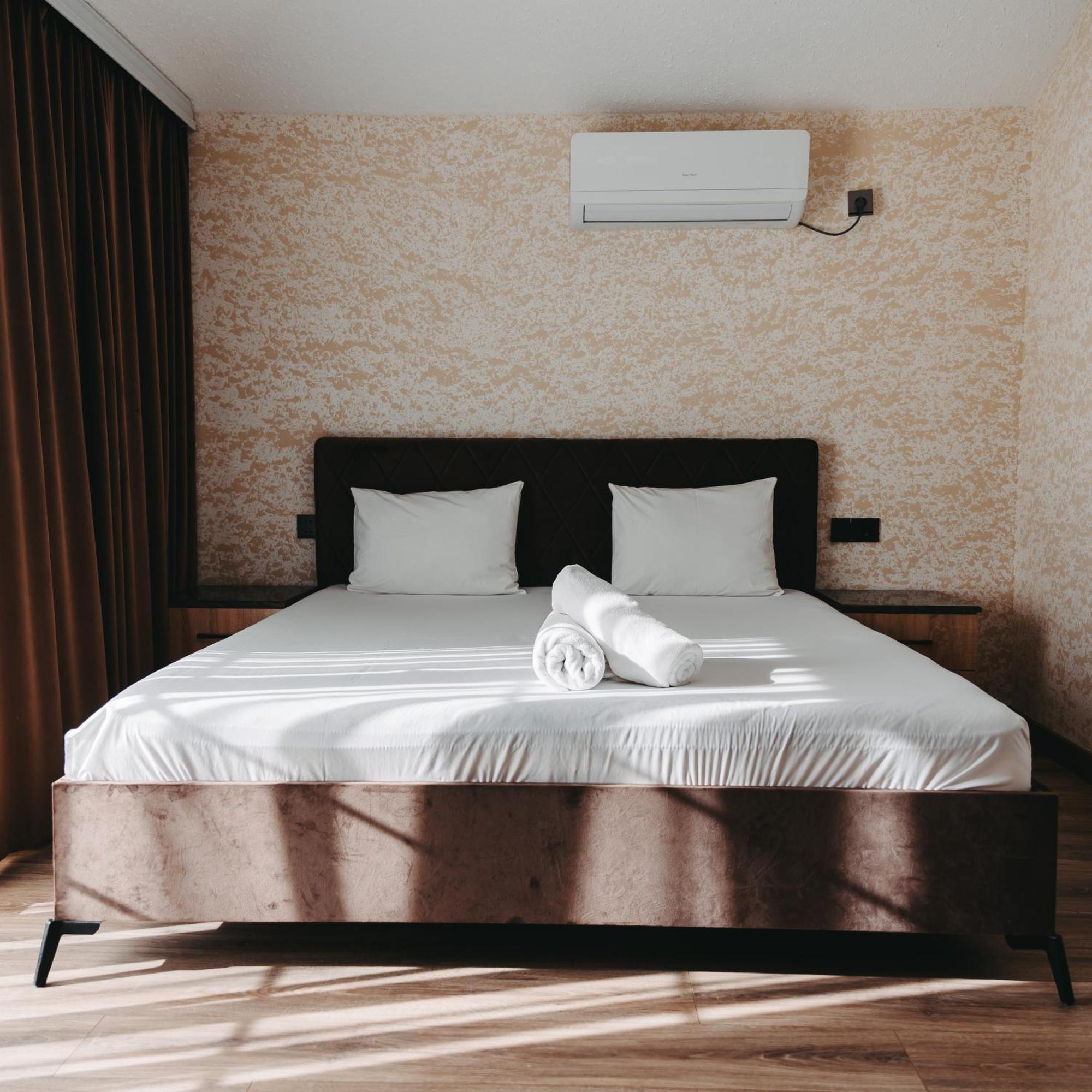 Avrasya Inn Hotel Bakoe Buitenkant foto